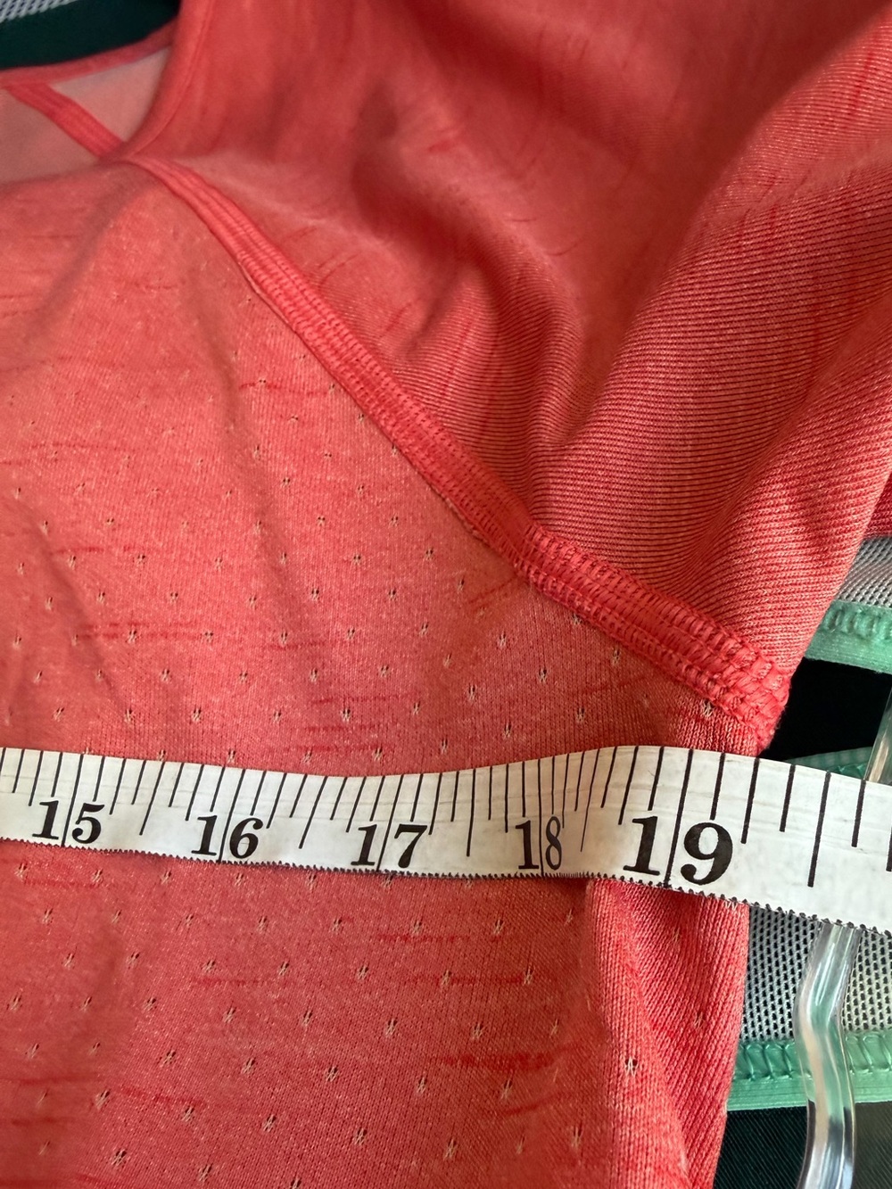 The North Face Women's Activewear Tee in Coral-Red, Medium, EUC, Short Sleeve - Picture 8 of 10